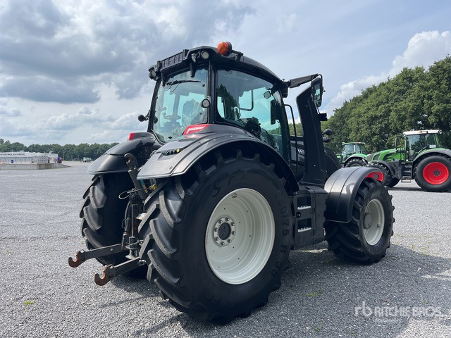 2021 Valtra T 235 Versu 4WD Tractor - Traktor: das Bild 3 2021 Valtra T 235 Versu 4WD Tractor - Traktor: das Bild 3