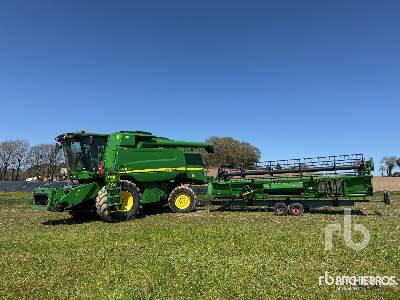 JOHN DEERE T660 HILLMASTER 4x4 - Mähdrescher: das Bild 1 JOHN DEERE T660 HILLMASTER 4x4 - Mähdrescher: das Bild 1