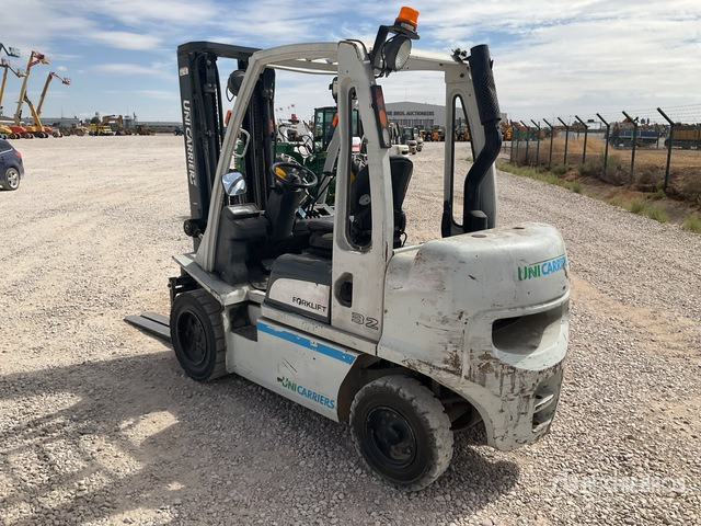2013 UniCarriers YG1D2A32Q Forklift - Dieselstapler: das Bild 3 2013 UniCarriers YG1D2A32Q Forklift - Dieselstapler: das Bild 3