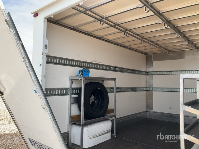 2021 Renault Master 4x2 Van Truck - Koffer LKW: das Bild 4 2021 Renault Master 4x2 Van Truck - Koffer LKW: das Bild 4