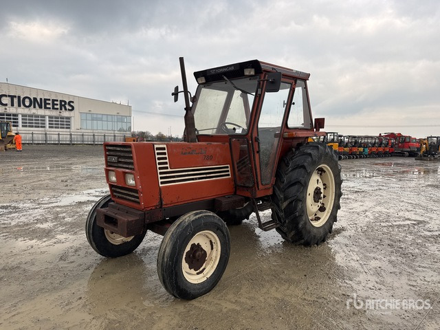 1983 Fiat 780 2WD Tractor - Traktor: das Bild 1 1983 Fiat 780 2WD Tractor - Traktor: das Bild 1
