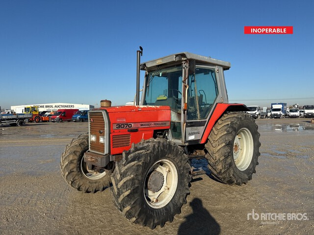 1995 Massey Ferguson 3070 (Inoperable) 4WD Tractor - Traktor: das Bild 1 1995 Massey Ferguson 3070 (Inoperable) 4WD Tractor - Traktor: das Bild 1