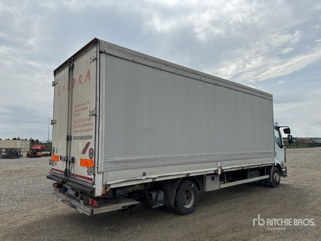 2006 Renault Midlum 220DCI 4x2 Curtain Side Truck - Plane LKW: das Bild 4 2006 Renault Midlum 220DCI 4x2 Curtain Side Truck - Plane LKW: das Bild 4