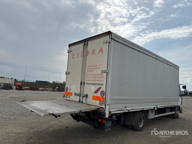 2006 Renault Midlum 220DCI 4x2 Curtain Side Truck - Plane LKW: das Bild 5 2006 Renault Midlum 220DCI 4x2 Curtain Side Truck - Plane LKW: das Bild 5