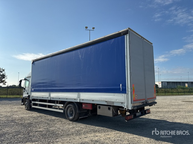 2011 Iveco Eurocargo 160E28 4x2 Curtain Side Truck - Plane LKW: das Bild 3 2011 Iveco Eurocargo 160E28 4x2 Curtain Side Truck - Plane LKW: das Bild 3