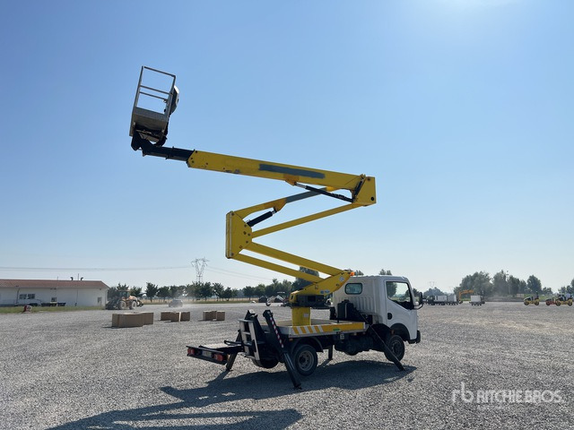 2011 Renault Maxity 2011 Socage DA324 24 m on Bucket Truck - LKW mit Arbeitsbühne: das Bild 4 2011 Renault Maxity 2011 Socage DA324 24 m on Bucket Truck - LKW mit Arbeitsbühne: das Bild 4
