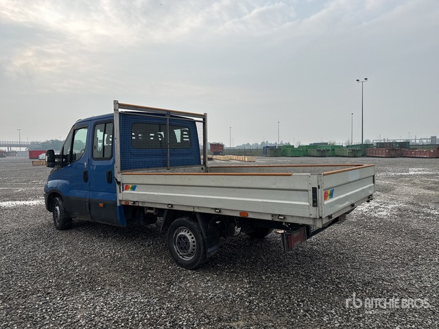 2015 Iveco Daily 33-110 Crew Cab Flatbed Truck - Pritsche Transporter: das Bild 1 2015 Iveco Daily 33-110 Crew Cab Flatbed Truck - Pritsche Transporter: das Bild 1