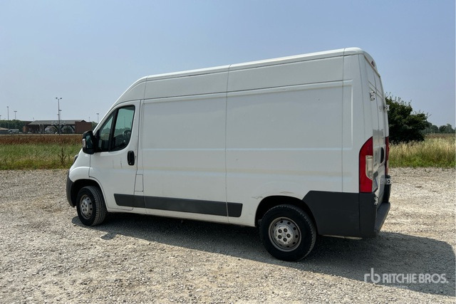 2017 Peugeot Boxer 333 L2H2 2.0 BLUEHDI 130CV Van Truck - Kleintransporter: das Bild 3 2017 Peugeot Boxer 333 L2H2 2.0 BLUEHDI 130CV Van Truck - Kleintransporter: das Bild 3