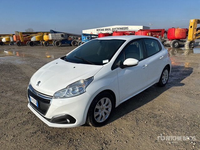 2018 Peugeot 208 BERLINA VAN ACTIVE BLUEHDI Van Truck - Koffer LKW: das Bild 1 2018 Peugeot 208 BERLINA VAN ACTIVE BLUEHDI Van Truck - Koffer LKW: das Bild 1