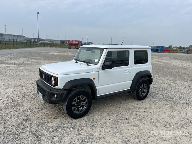2019 Suzuki Jimny 1.5 Top 4wd allgrip 75KW/102CV SUV - SUV/ Geländewagen: das Bild 1 2019 Suzuki Jimny 1.5 Top 4wd allgrip 75KW/102CV SUV - SUV/ Geländewagen: das Bild 1
