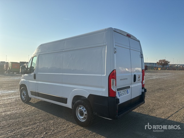 2020 Fiat Ducato 33 MH2 2.3 MULTIJET 120CV E6D-TEMP Van Truck - Koffer LKW: das Bild 2 2020 Fiat Ducato 33 MH2 2.3 MULTIJET 120CV E6D-TEMP Van Truck - Koffer LKW: das Bild 2