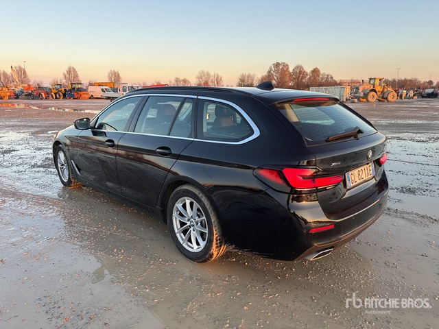 2022 BMW 520D XDRIVE BUSINESS AUTO TOURING Automobile - PKW: das Bild 2 2022 BMW 520D XDRIVE BUSINESS AUTO TOURING Automobile - PKW: das Bild 2