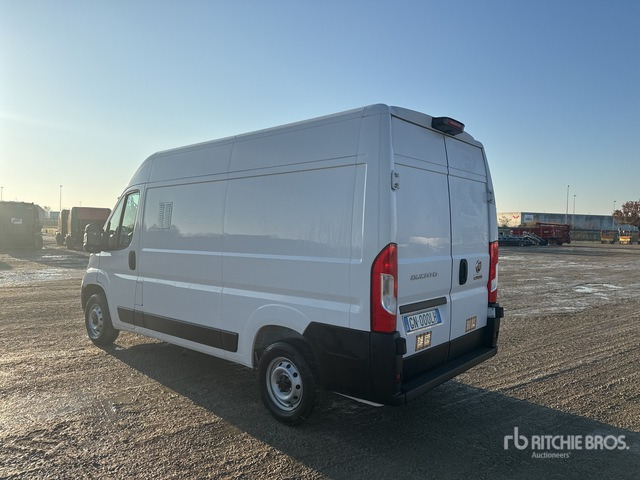 2023 Fiat Ducato 35 MH2 2.2 MJT3 140CV E6D-FIN Van Truck - Koffer LKW: das Bild 2 2023 Fiat Ducato 35 MH2 2.2 MJT3 140CV E6D-FIN Van Truck - Koffer LKW: das Bild 2