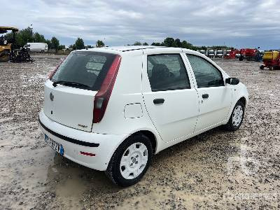 FIAT PUNTO - PKW: das Bild 3 FIAT PUNTO - PKW: das Bild 3