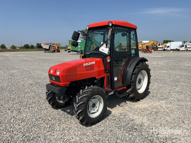 Goldoni Energy 80 2WD Tractor - Schlegelmäher/ Mulcher: das Bild 1 Goldoni Energy 80 2WD Tractor - Schlegelmäher/ Mulcher: das Bild 1
