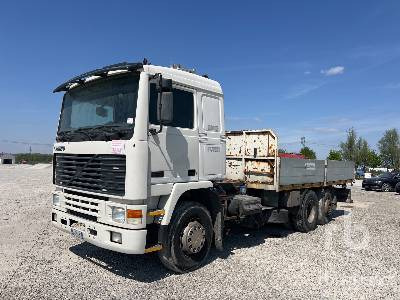 VOLVO F12 6x2 (Inoperable) - Pritsche LKW: das Bild 2 VOLVO F12 6x2 (Inoperable) - Pritsche LKW: das Bild 2