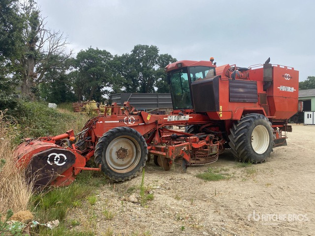1998 Matrot M41H Self-Propelled Machine A Better ... Sugar Beet Harvester - Schlegelmäher/ Mulcher: das Bild 2 1998 Matrot M41H Self-Propelled Machine A Better ... Sugar Beet Harvester - Schlegelmäher/ Mulcher: das Bild 2