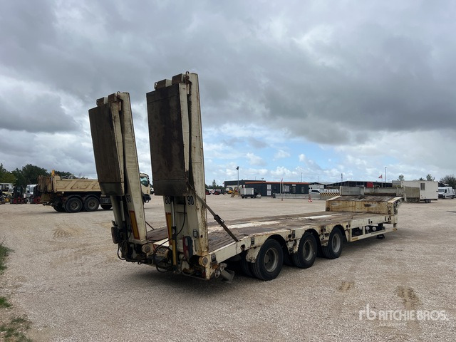 2006 Faymonville TL Tri/A Remorque Porte Engin 3 Es ... Lowboy Trailer - Tieflader Auflieger: das Bild 4 2006 Faymonville TL Tri/A Remorque Porte Engin 3 Es ... Lowboy Trailer - Tieflader Auflieger: das Bild 4
