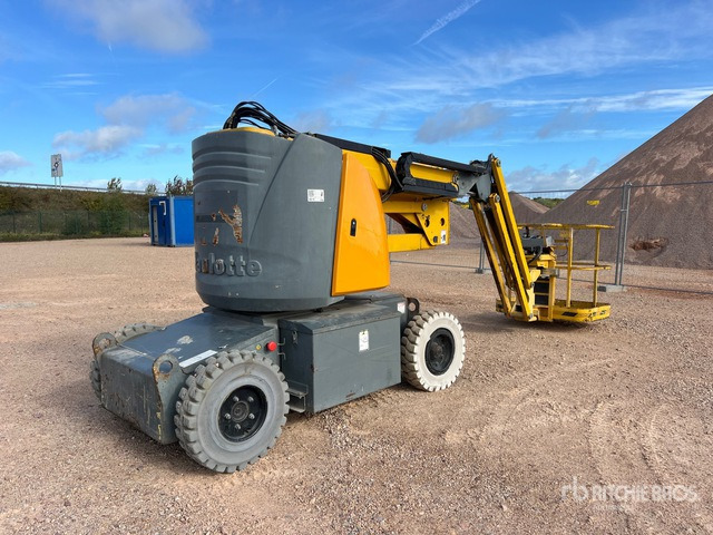 2007 Haulotte HA12IP 2WD Electric Nacelle Articulee ... Articulating Boom Lift - Gelenkarmbühne: das Bild 2 2007 Haulotte HA12IP 2WD Electric Nacelle Articulee ... Articulating Boom Lift - Gelenkarmbühne: das Bild 2