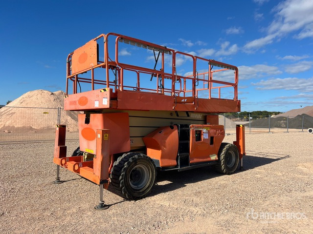 2011 JLG 4394 RT 4x4 Nacelle Ciseaux Scissor Lift - Scherenbühne: das Bild 2 2011 JLG 4394 RT 4x4 Nacelle Ciseaux Scissor Lift - Scherenbühne: das Bild 2