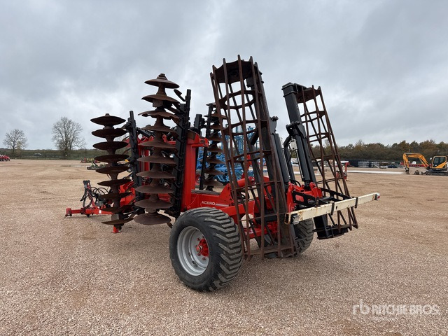2015 Gregoire Besson D02/08 6000 mm Semi-Mount Dechaumeur A ... Disc Harrow - Scheibenegge: das Bild 2 2015 Gregoire Besson D02/08 6000 mm Semi-Mount Dechaumeur A ... Disc Harrow - Scheibenegge: das Bild 2