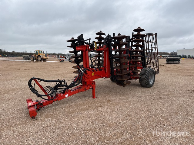 2015 Gregoire Besson D02/08 6000 mm Semi-Mount Dechaumeur A ... Disc Harrow - Scheibenegge: das Bild 1 2015 Gregoire Besson D02/08 6000 mm Semi-Mount Dechaumeur A ... Disc Harrow - Scheibenegge: das Bild 1
