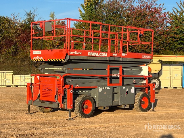 2018 Skyjack SJ9250 RT 4x4 Nacelle Ciseaux Scissor Lift - Scherenbühne: das Bild 1 2018 Skyjack SJ9250 RT 4x4 Nacelle Ciseaux Scissor Lift - Scherenbühne: das Bild 1
