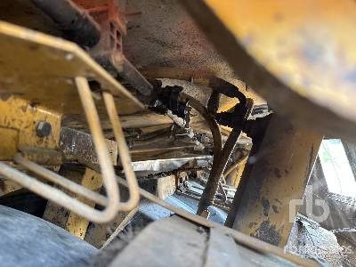 Walzen CAT PS-300B 7 Wheel Compacteur Pneumatique: das Bild 31