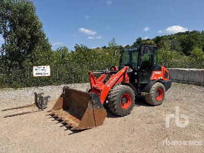 KUBOTA R082 Chargeuse Sur Pneus - Radlader: das Bild 1 KUBOTA R082 Chargeuse Sur Pneus - Radlader: das Bild 1