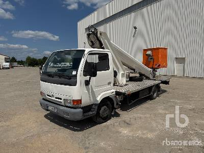 NISSAN 2001 Multitel 220 ALU AF 22 m o ... - LKW mit Arbeitsbühne: das Bild 1 NISSAN 2001 Multitel 220 ALU AF 22 m o ... - LKW mit Arbeitsbühne: das Bild 1