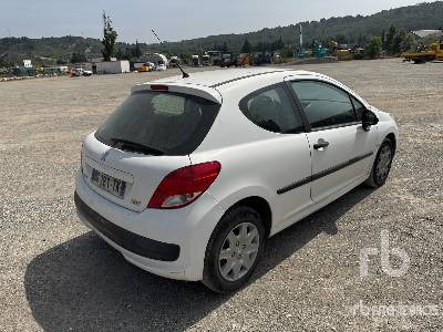 PEUGEOT 207 - PKW: das Bild 3 PEUGEOT 207 - PKW: das Bild 3