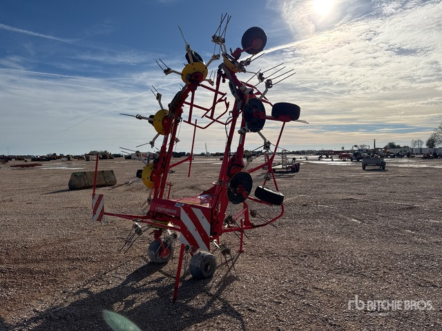 Pottinger Euro Hit 810 N Hay Tedder - Heuwender/ Wenderechen: das Bild 3 Pottinger Euro Hit 810 N Hay Tedder - Heuwender/ Wenderechen: das Bild 3