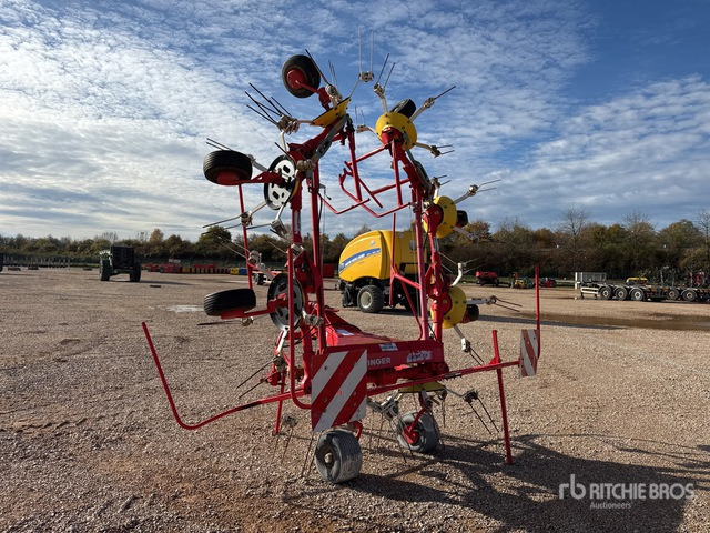 Pottinger Euro Hit 810 N Hay Tedder - Heuwender/ Wenderechen: das Bild 2 Pottinger Euro Hit 810 N Hay Tedder - Heuwender/ Wenderechen: das Bild 2