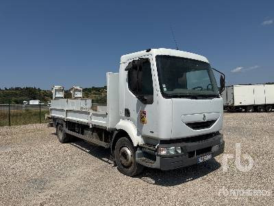 RENAULT MIDLUM 210 4x2 Camion Plateau - Pritsche LKW: das Bild 4 RENAULT MIDLUM 210 4x2 Camion Plateau - Pritsche LKW: das Bild 4
