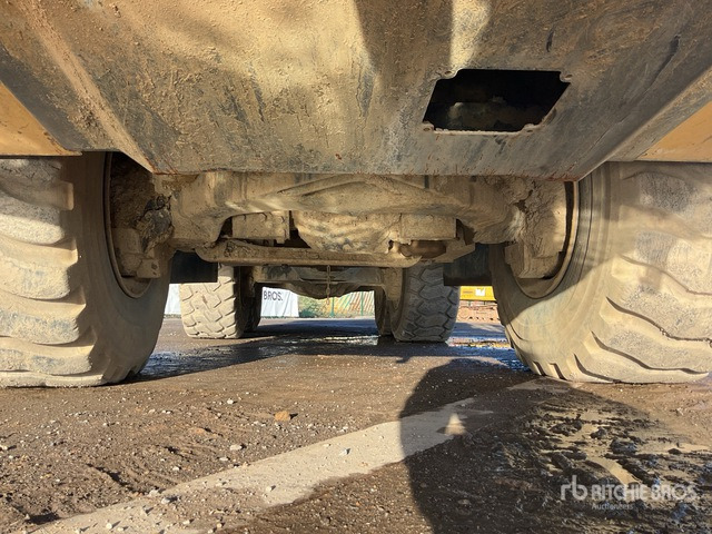 2013 Komatsu HM300-3 Articulated Dump Truck - Knickgelenkter Dumper: das Bild 5 2013 Komatsu HM300-3 Articulated Dump Truck - Knickgelenkter Dumper: das Bild 5