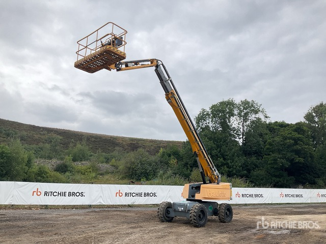 2014 Haulotte HT23RTJ 4WD Diesel Telescopic Boom Lift - Schlegelmäher/ Mulcher: das Bild 2 2014 Haulotte HT23RTJ 4WD Diesel Telescopic Boom Lift - Schlegelmäher/ Mulcher: das Bild 2