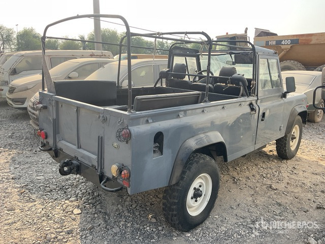 1996 Land Rover 110 4x4 (Inoperable) Pickup - Pick-up: das Bild 3 1996 Land Rover 110 4x4 (Inoperable) Pickup - Pick-up: das Bild 3