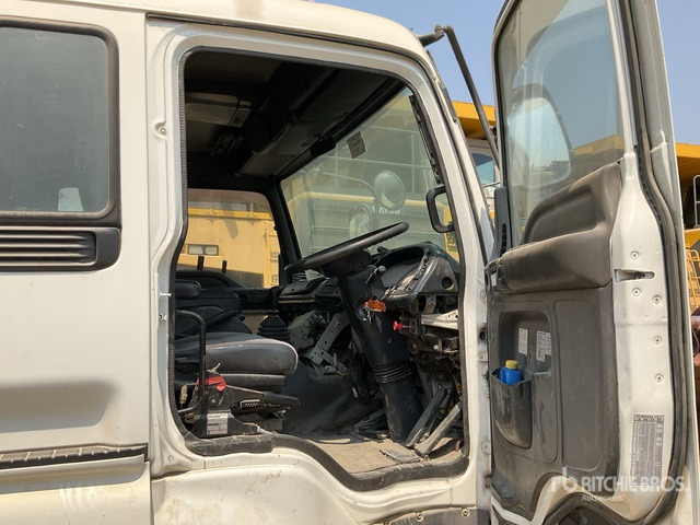 1999 Isuzu 6x4 Concrete Pump Truck - Betonpumpe: das Bild 3 1999 Isuzu 6x4 Concrete Pump Truck - Betonpumpe: das Bild 3