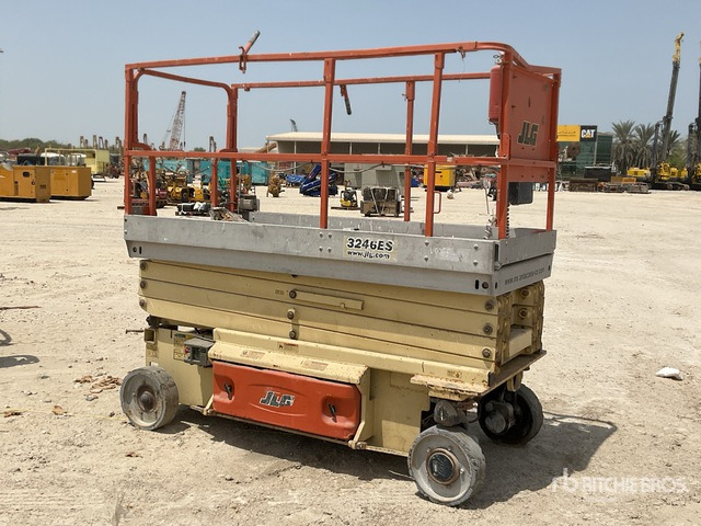 2010 JLG 3246ES Electric Scissor Lift - Scherenbühne: das Bild 2 2010 JLG 3246ES Electric Scissor Lift - Scherenbühne: das Bild 2