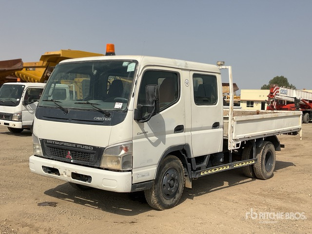 2010 Mitsubishi Canter 4x2 Crew Cab Flatbed Truck - Pritsche LKW: das Bild 1 2010 Mitsubishi Canter 4x2 Crew Cab Flatbed Truck - Pritsche LKW: das Bild 1