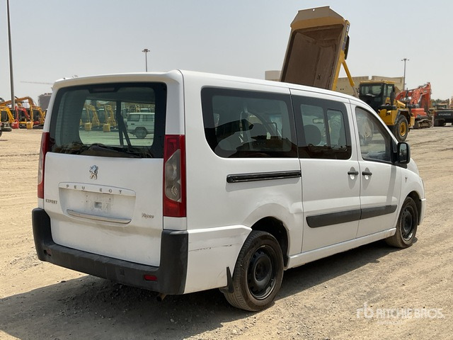 2010 Peugeot Expert Tepee - Personentransporter: das Bild 3 2010 Peugeot Expert Tepee - Personentransporter: das Bild 3