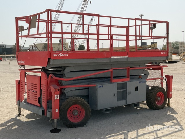 2012 Skyjack SJ9241 4x4 Diesel Scissor Lift - Scherenbühne: das Bild 2 2012 Skyjack SJ9241 4x4 Diesel Scissor Lift - Scherenbühne: das Bild 2