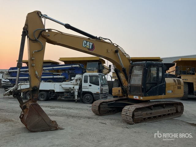 2022 Cat 323D3 - Kettenbagger: das Bild 1 2022 Cat 323D3 - Kettenbagger: das Bild 1