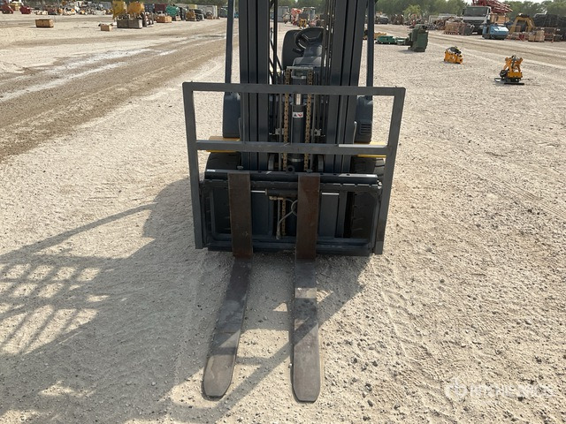 Komatsu FD30T-17 - Dieselstapler: das Bild 5 Komatsu FD30T-17 - Dieselstapler: das Bild 5