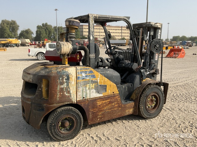 Komatsu FH40-1 - Dieselstapler: das Bild 3 Komatsu FH40-1 - Dieselstapler: das Bild 3