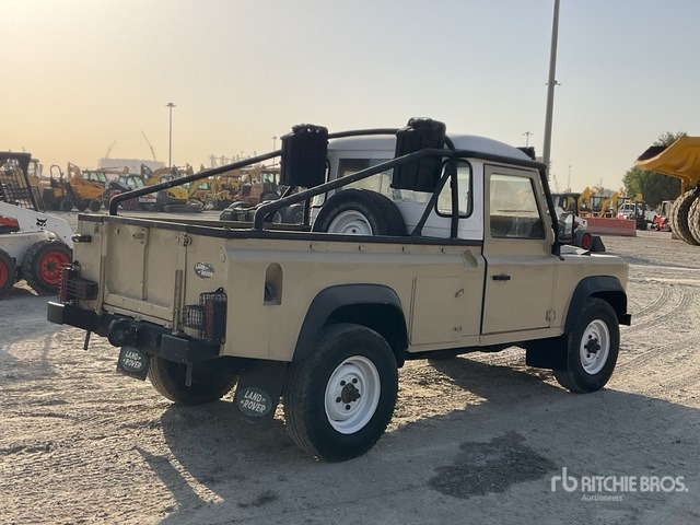 Land Rover Defender 110 Pickup - Schlegelmäher/ Mulcher: das Bild 4 Land Rover Defender 110 Pickup - Schlegelmäher/ Mulcher: das Bild 4