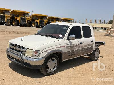 TOYOTA HILUX Crew Cab - Pick-up: das Bild 1 TOYOTA HILUX Crew Cab - Pick-up: das Bild 1