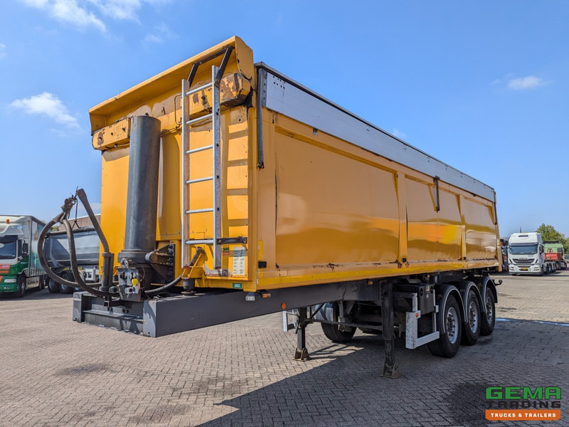 ATM OKA 17/27 3-Assen SAF - Kipper 30m³ + MilieuKleppen - Lift-as - Staal/Staal - 03/2026APK - Kipper Auflieger: das Bild 1 ATM OKA 17/27 3-Assen SAF - Kipper 30m³ + MilieuKleppen - Lift-as - Staal/Staal - 03/2026APK - Kipper Auflieger: das Bild 1