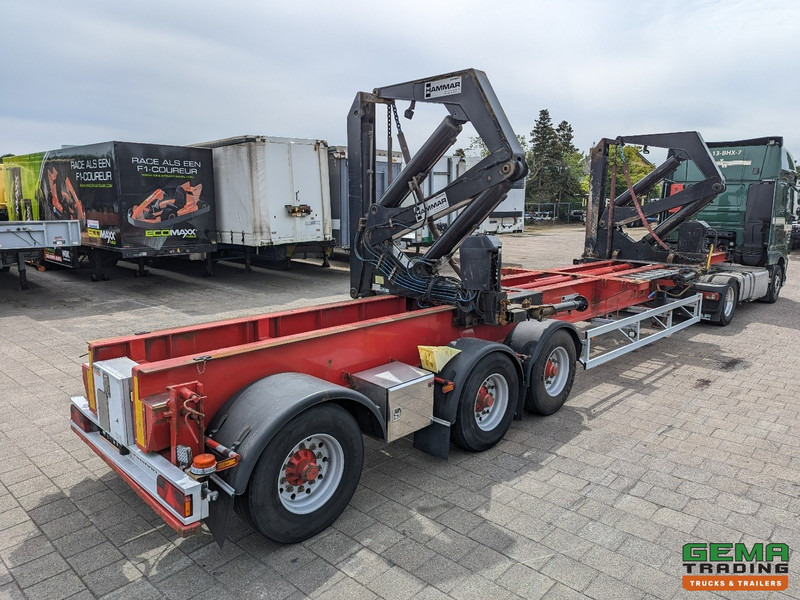 HAMMAR 160 HE 3-Assen - SideLoader - 33T - ContainerStacking - Afstandbediening - Container/ Wechselfahrgestell Auflieger: das Bild 5 HAMMAR 160 HE 3-Assen - SideLoader - 33T - ContainerStacking - Afstandbediening - Container/ Wechselfahrgestell Auflieger: das Bild 5