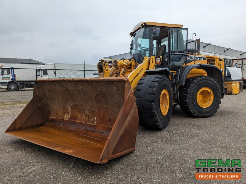 Hyundai HL760-9A Wheelloader - BM-Air overdruk unit - Cummins QSB6.7 - Engine prefilters (M33) - Radlader: das Bild 1 Hyundai HL760-9A Wheelloader - BM-Air overdruk unit - Cummins QSB6.7 - Engine prefilters (M33) - Radlader: das Bild 1